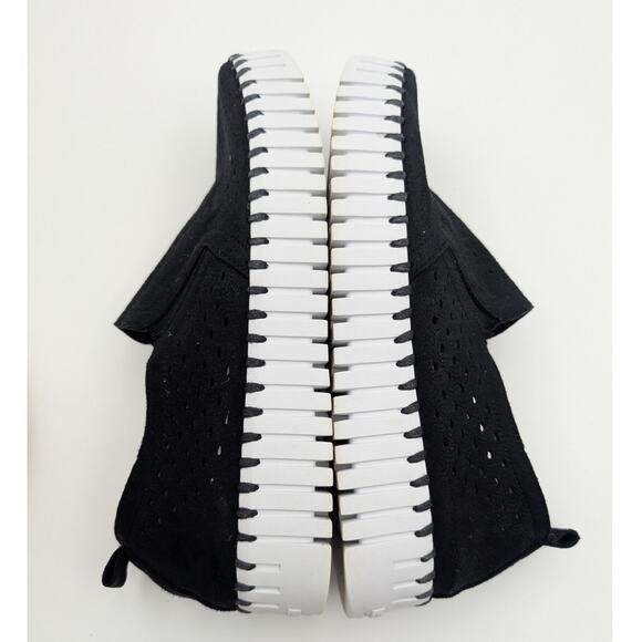 Ilse Jacobsen Tulip 139 Perforated Slip-On Sneaker Women's Black Size US10 EU41 - Picture 9 of 10